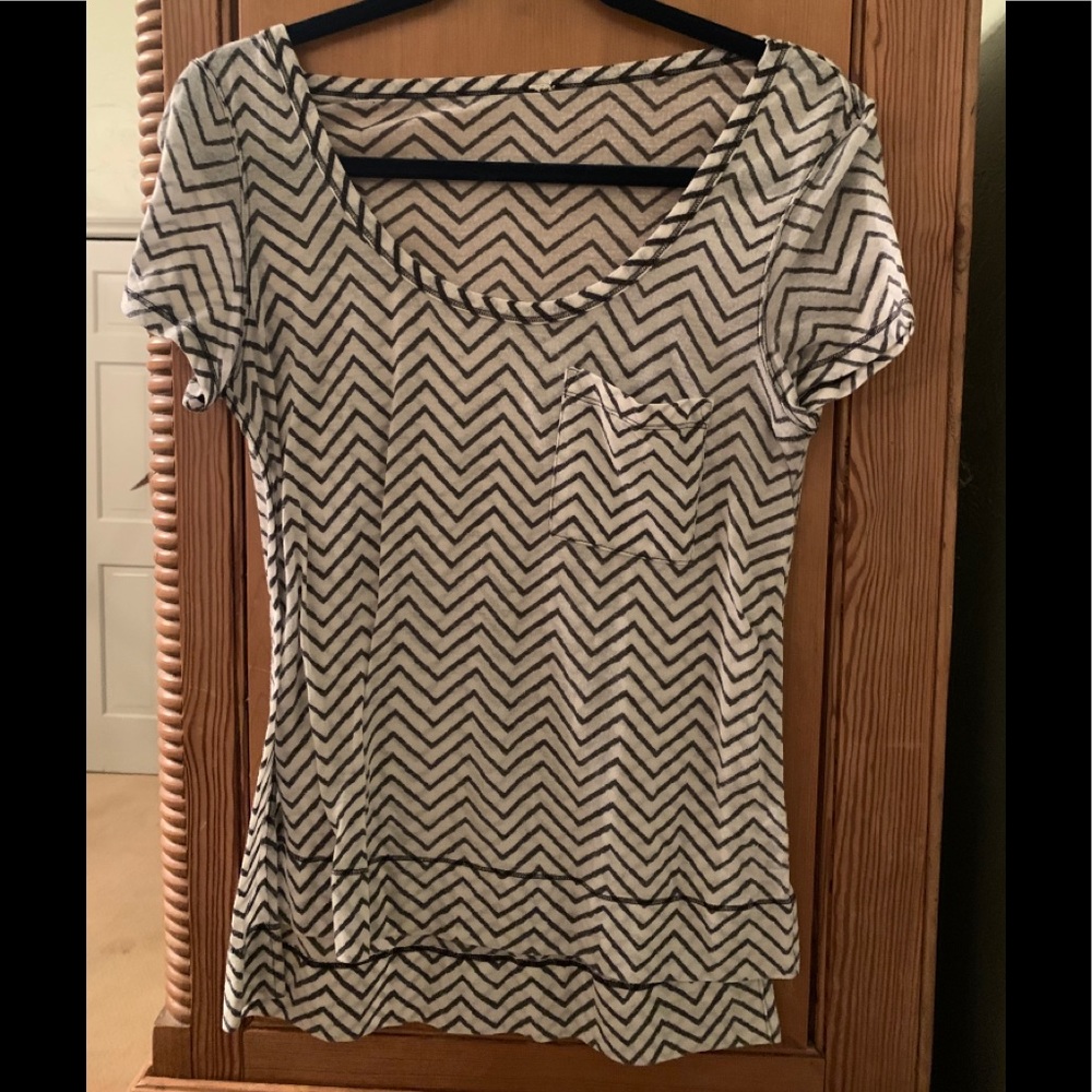 Black and white Lululemon shirt